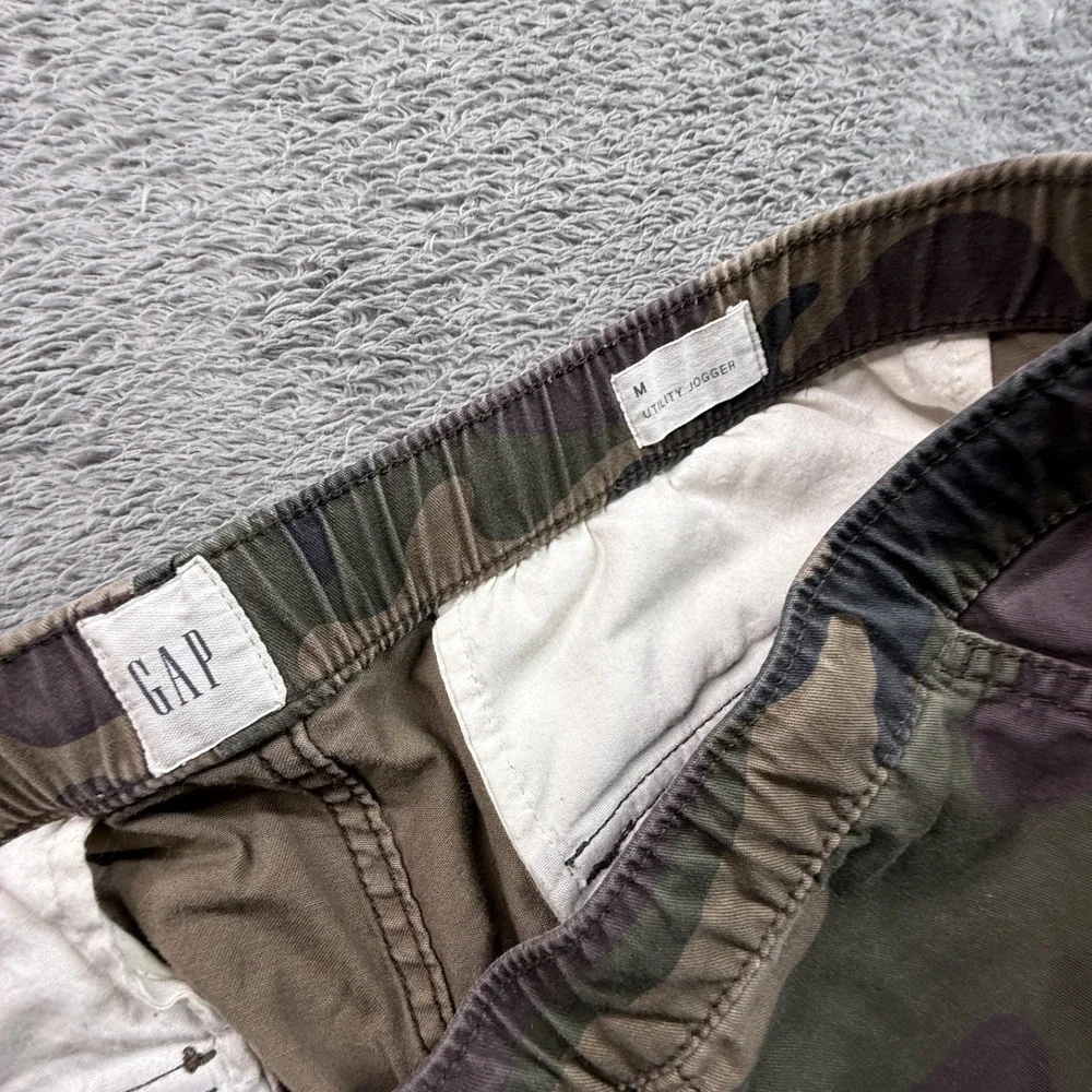 GAP Mens Camo Utility Joggers M Tapered Leg Stretch Cotton Drawstring Waist